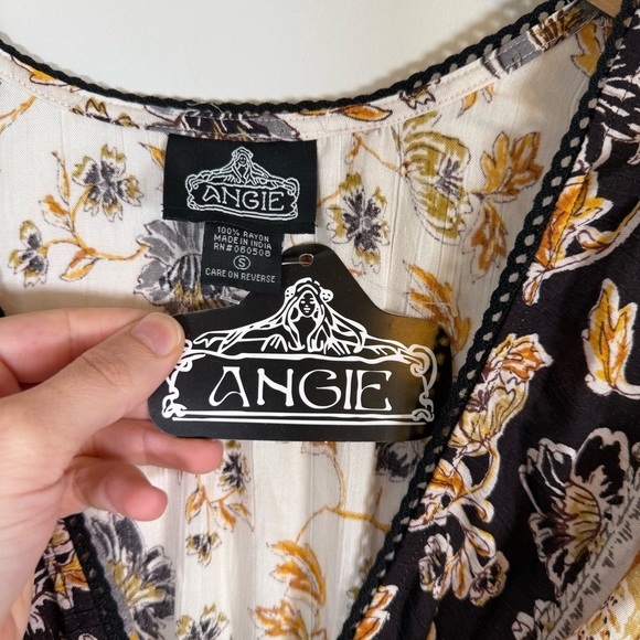 Angie BOHO Floral Printed‎ Ruffle Sleeves V-Neck Faux Wrap Maxi Dress Small NWT - Picture 5 of 6